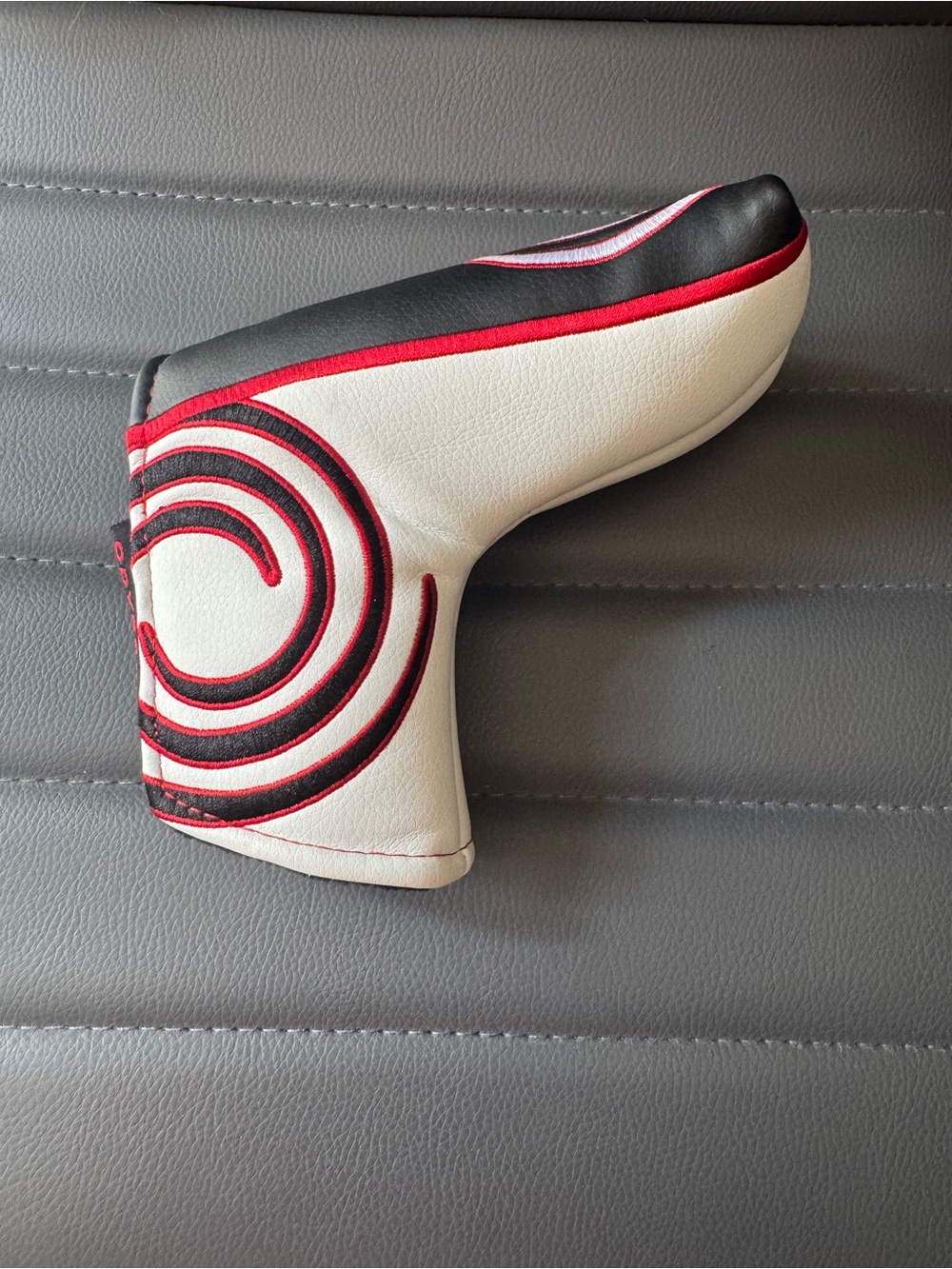 Odyssey Tempest III Mallet Magnetic Putter Headcover